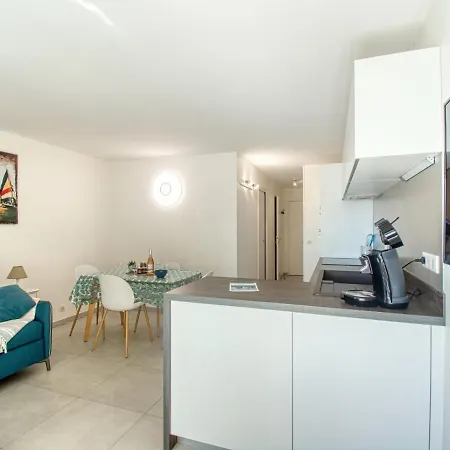 Le Mexico-7 By Interhome Saint-Raphael (Var)